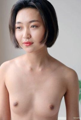 Marilyn « Chair_Girl » Li Jiao « La fille d’à côté » MetCN (46P)