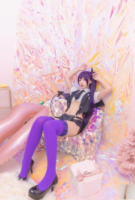 « Purple Succubus » de Kamikazaka Mafuyu expose sa taille sexy pour attirer votre attention (75P)