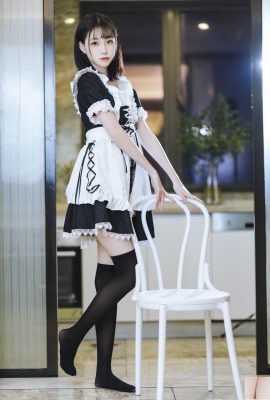 Le gros plan des belles jambes de Xu Lan dans « Pure Maid » de LAN devient de plus en plus chaud à mesure que vous le regardez (40P)