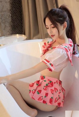 Le beau modèle Shirley Rui a des jambes fines, des fesses rebondies et de beaux seins (33P)