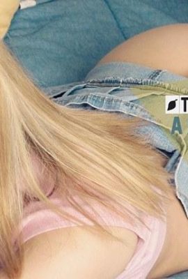 [This Years Model] 10 février 2023 – Ashley Brookes – Test de blonde [64P]