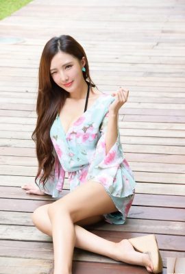 Beau modèle Zhao Yun, peau claire, beaux seins, jambes fines, photo sexy en extérieur (43P)