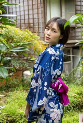 (Ryomori Yuki) « Le beau visage divin » porte un kimono et est séduisant et charmant (28P)