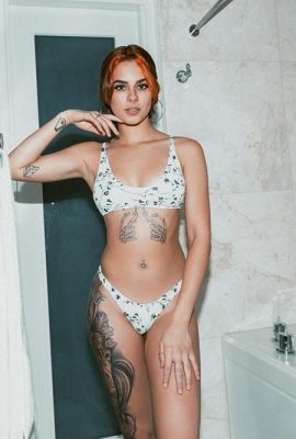 (Suicide Girls) 21 avril 2023 – Skullo – Douse(42P)