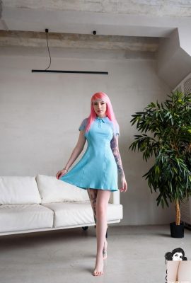 (Suicide Girls) 21 août 2023 – Hellia – Enlève ma robe (51P)