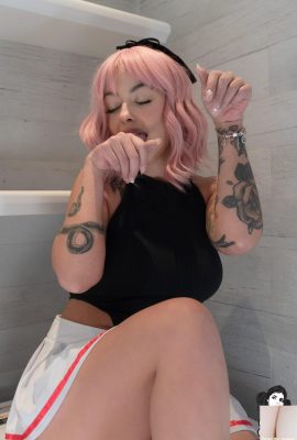 (Suicide Girls) 26 septembre 2023 – Sadeciella – Love is War (43P)