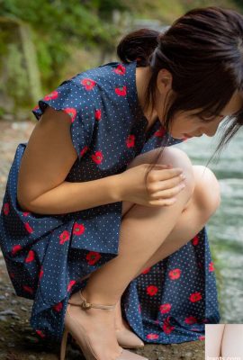Photo tentation d’une belle jeune femme douce, gracieuse, dodue et sensuelle – Reiko Nagaoka (44P)