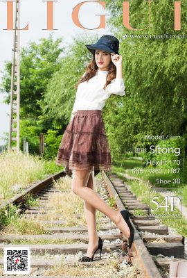 (Ligui Internet Beauty) 20171213 Belles jambes du mannequin Sitong avec du porc effiloché au bord de la voie ferrée (55P)