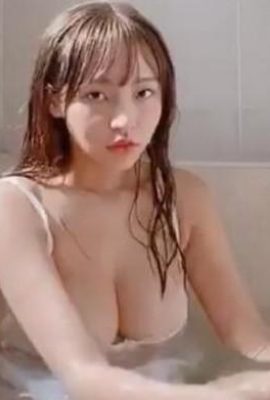 La version aux gros seins de la vidéo de bain de Huang Jie devient virale, douce et grosse ~ Lin Xiang (10P)