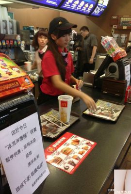 La déesse de Zhongshan McDonald's, 17 ans, a disparu pendant 6 ans et est devenue super féroce !  « Mise à niveau Elder Storm »… Photos chaudes célestes (25P)