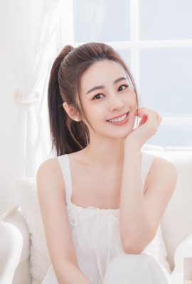 La jolie chanteuse « Zhang Yunong » a un tempérament exceptionnel et un seul regard dans les yeux suffit à séduire les gens (10P)