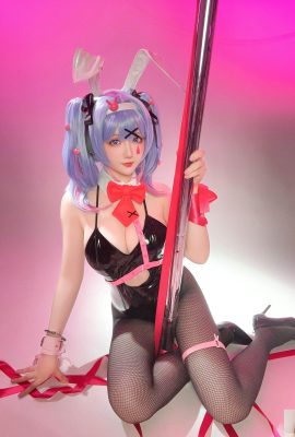 (Collection en ligne) Exclusivité VIP « Hatsune Miku Rabbit Hole » de Welfare Girl Star Chi Chi (90P)