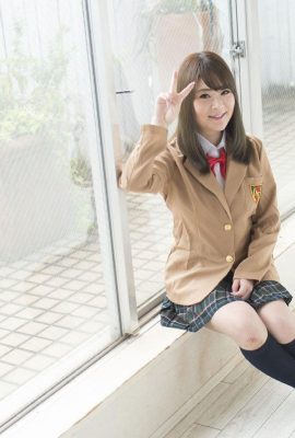 La belle en uniforme suce immédiatement Miharu Tanaka (25P)