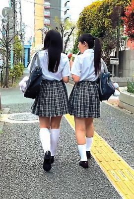 Hikaru Minazuki : Aller et revenir de l'école, photos de culottes, changer de toilettes et de bain, etc. Pour l'écolière qui filme en secret depuis un an… (21P)