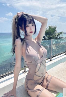 La photo de bikini de la fille sexy « Anai Sinni » montre le charme de sa silhouette douce (10P