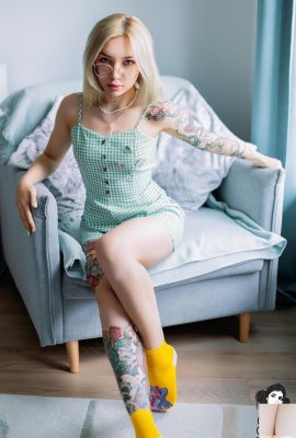 (Suicide Girls) 29 octobre 2024 – Roxylove – Juicy Lollipop (60P)