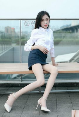 (YMS) Vol.023 Photo du modèle de jambes Yi Ming OL de belles jambes relaxantes sur la terrasse (58P)