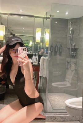 « Tingyin » Girl à poils longs et belle avec une tenue basse rend les internautes chauds (25p)