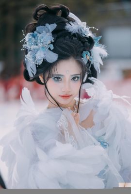 La grue dans la neige tient un cerf (22p)