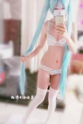 (Liquide liquide yeye) Vocaloid – Hatsune Miku (28p)