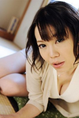« Un travail que j’ai vu quelque part, c’était ma première fois dans les coulisses » Tsuki Miyayoi (30p)