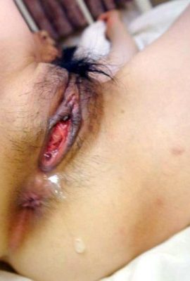 Regarder une femme mature très féminine me donne envie (16p)