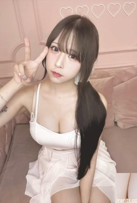 La figure chaude de la douce fille de la douce fille est vraiment cachée (11p