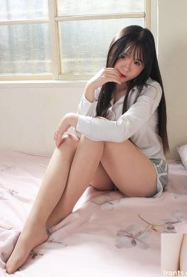 La fille capricieuse « Nari » a une taille sexy qui est si mince qu’elle est incroyable et attrayante (10p)