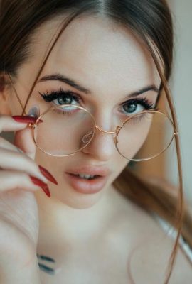 (Suicide Girls) 28 mai 2025 – Katy Milligan – Mon look incroyable (59p)