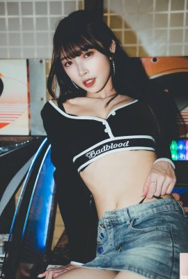 Jeune fille sexy « Hami » habillée de manière séduisante et a montré son charme chaud (10p)