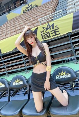 « Qianyu » La belle fille est tellement pleine de balles dodues et doubles qui ne peuvent pas arrêter ses seins (10p)