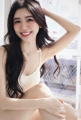 Une fille fraîche et belle « Zhang Anqi » a un doux sourire et semble enivrant (10p)
