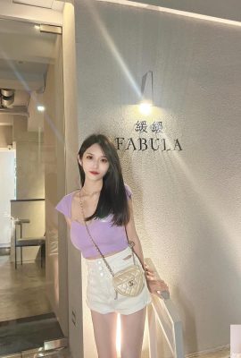 Une photo chaude de « Li Xin » caché dans une belle figure (10p)