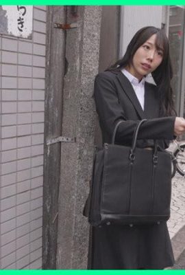 Ozaki Erika: Voulez-vous le sentir? Sodeur féminine non lavée et en sueur 3 Ozaki Eriki (21p)