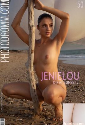 (PhotoDromm) 14 juin 2025 – Jenielou – Dip au coucher du soleil 2 (50p)
