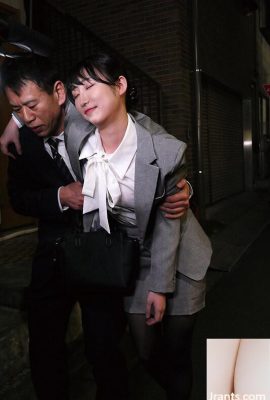 Yukishiro Miho: Une employée obscène qui fait semblant de boire trop et séduit son grand patron de la bite Yukishiro Miho (21p)