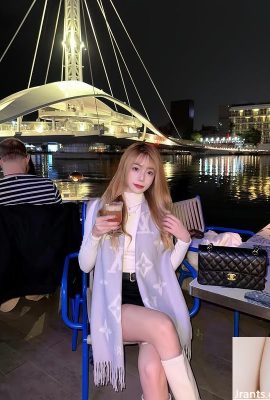 La fille blonde « Huahua » a atteint sa tentation la plus complète (10p)