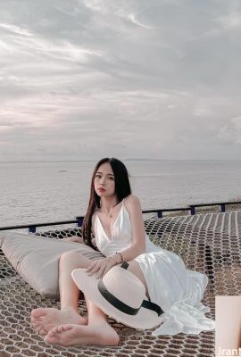 Une fille sexy et mignonne « Moon » rend les gens si en colère (10p)