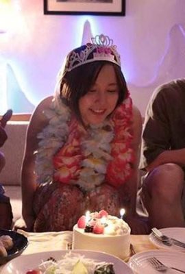 Célébrer l’anniversaire, c’est manger des barres de chocolat, Ningning Tanaka