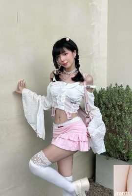 La beauté sexy « Qian Bao » est si grossie qu’elle est si pleine de sexe (12p)