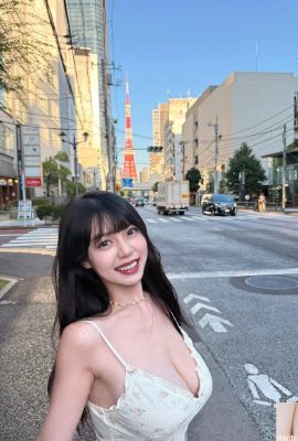 « Huang Yuwen » a un doux sourire et un groove profond et de beaux seins (10p)