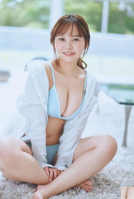 (Ben Yuba) Les gros seins sont libérés! Est immédiatement devenu l’objectif du public (22p)