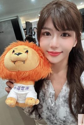 « Dongdong » a un visage pur avec un regard doux, fatal et sensuel qui rend les gens obsédés (10P)