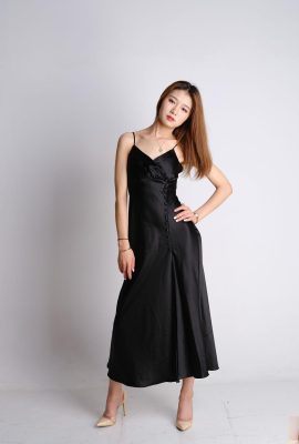 Ensemble de séance photo privée du corps du mannequin chinois Xin Ran (56P)