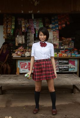 (Maki Maki) Les yeux charmants et la silhouette sexy vous attirent profondément en un instant (26P)