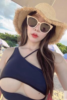 « Eunxi NC » a les yeux larmoyants, de grands yeux, une puissance illimitée et une silhouette sexy qui fait battre votre cœur plus vite (10P)