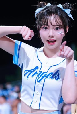 « Belle » est une fille capricieuse aux seins gros et ronds. Elle a l’air si parfumée sur les photos (10P)