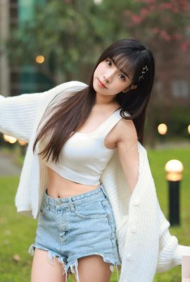 La douce apparence de « Zhou Yipan » est pleine d’amour… son corps est fascinant (10P)