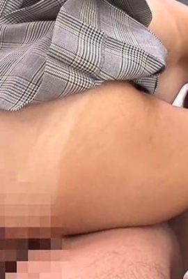 Des filles en uniforme qui pleuraient ont été forcées de pénétrer et d’éjaculer, les faisant toutes pleurer (20P)