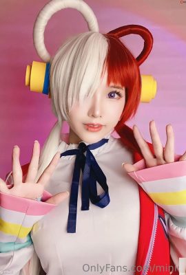 Petit cosplay Uta – Une pièce (57P)